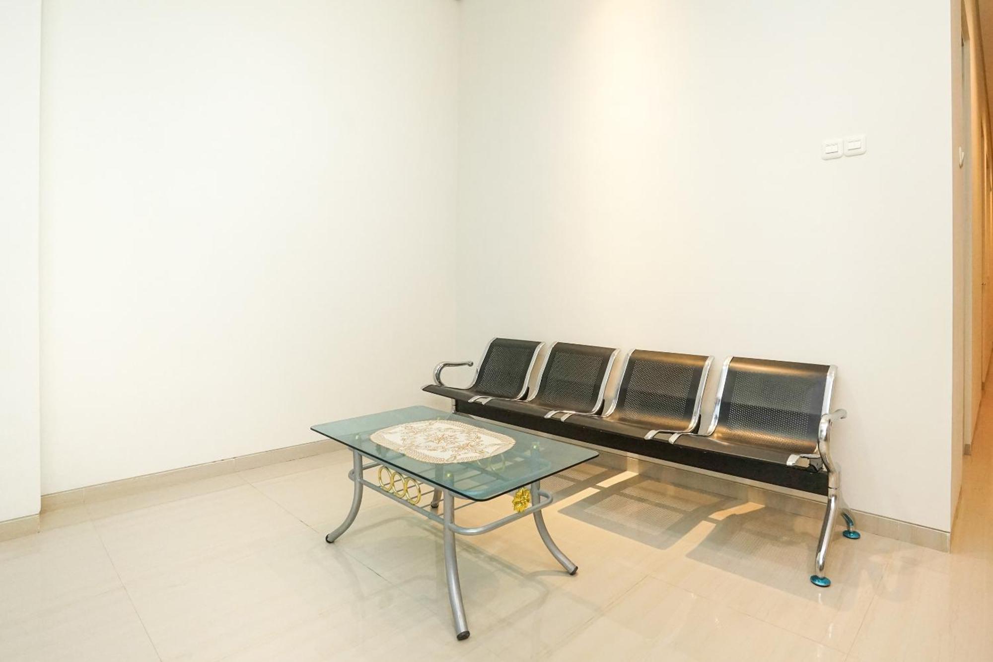 Hotel Super Oyo Capital O 614 Graha 8 Syariah Surabaya Exterior foto