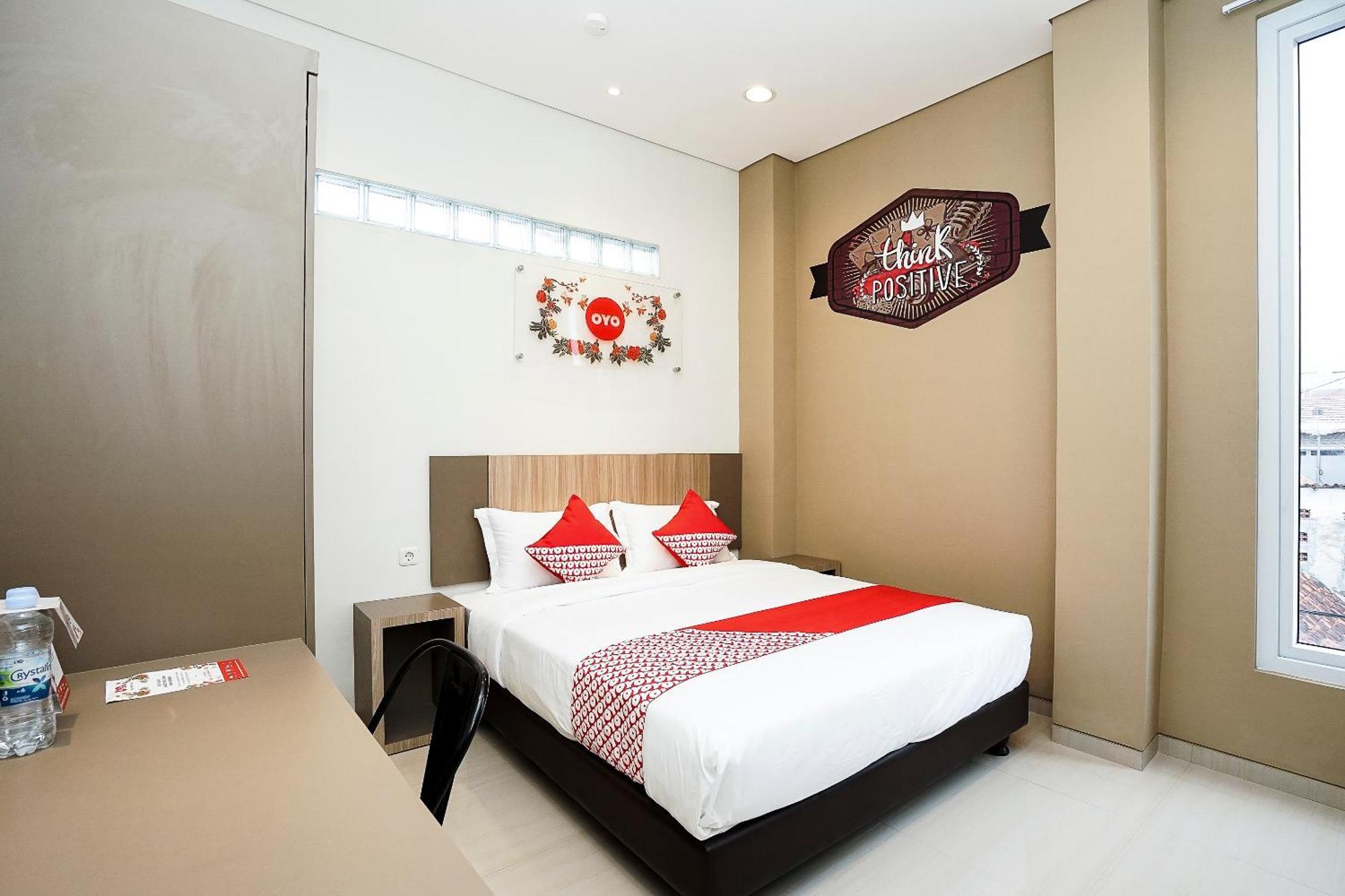 Hotel Super Oyo Capital O 614 Graha 8 Syariah Surabaya Exterior foto